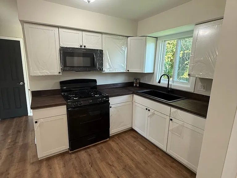 19 Layne Ave — Photo 7