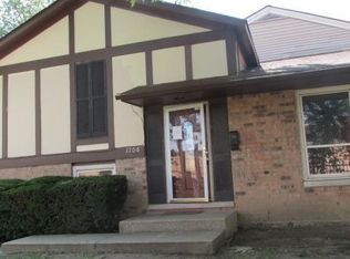 1106 Williamsburg Rd, Country Club Hills, IL 60478