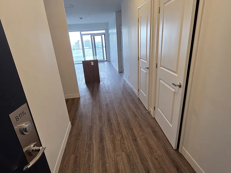 22 Hughson St N #1110B — Photo 3