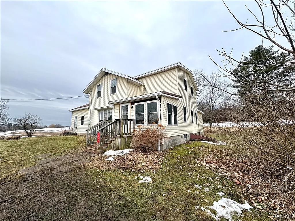 7409 Day Rd photo 1