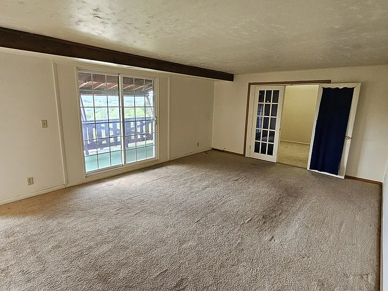 Terrace Heights Apartments — Photo 28