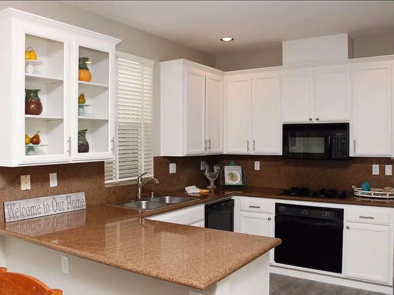 1032 Nobel Dr — Photo 6