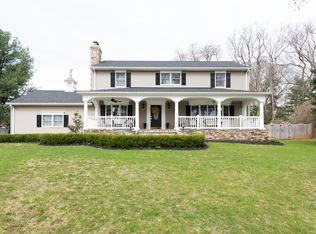 28 Howard Ct, Lincroft, NJ 07738