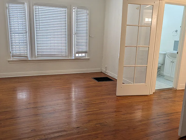 329 S Cloverdale Ave #6 — Photo 8
