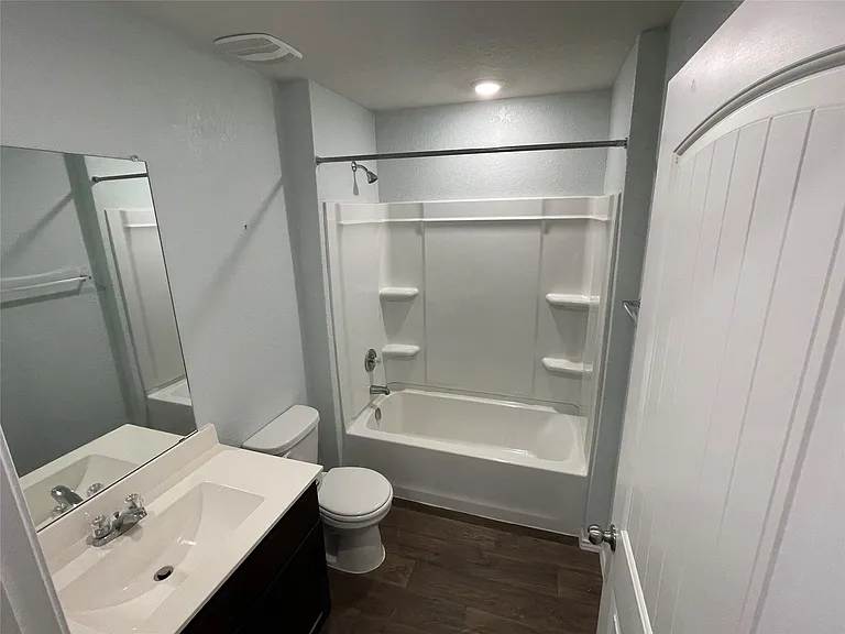 125 Calgary Ln — Photo 12