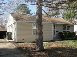 633 W Wind Dr, Carpentersville, IL