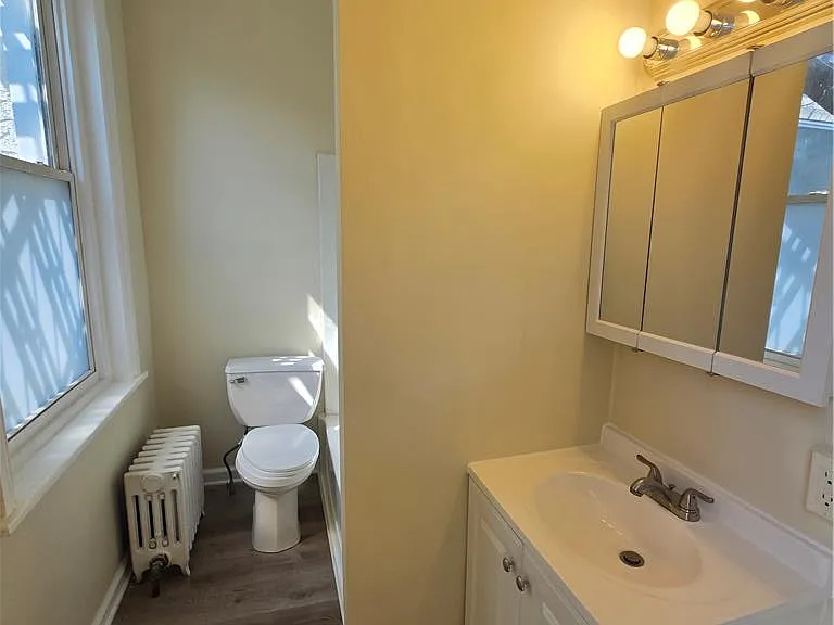 205 Front St #1R — Photo 4