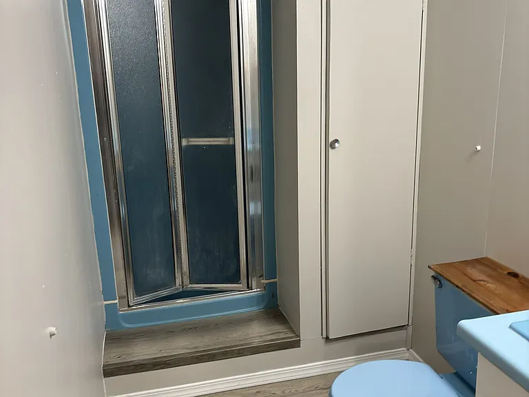 Retro style downstairs 3/4 bath