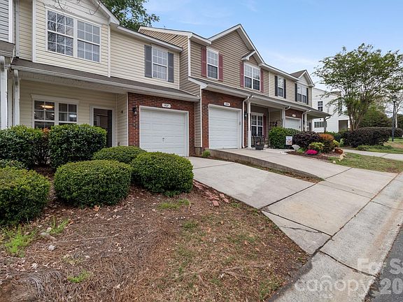 2nd image of 407 Delta Dr