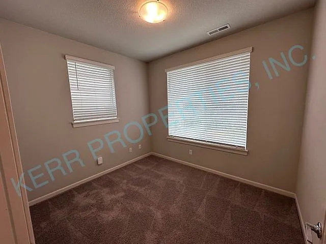 16772 SE Fox Glen Ct — Photo 9