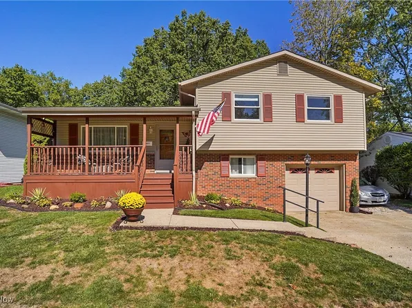 3665 Curtis St, Mogadore, OH 44260