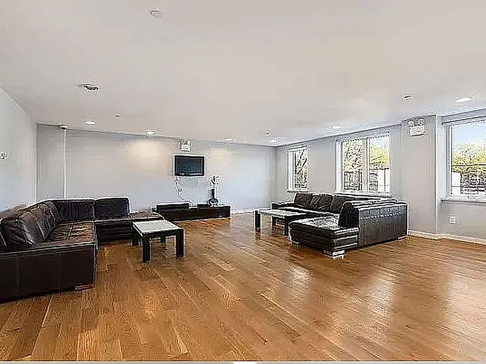1st image of 343 4th Ave APT 4E