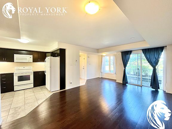 5th image of 2441 Greenwich Dr #37