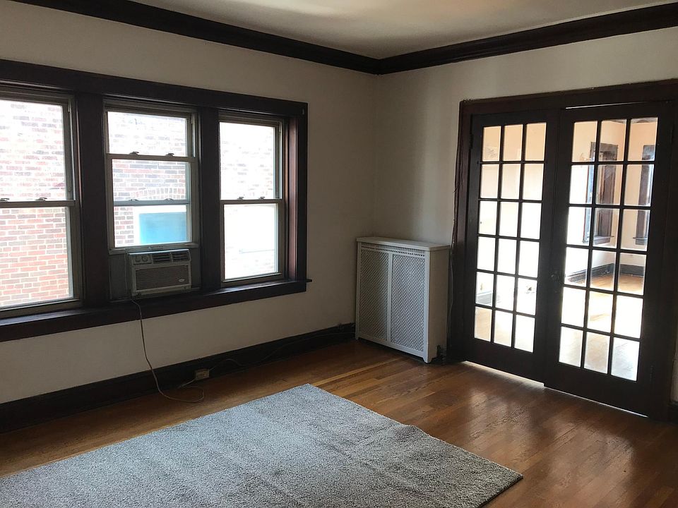 Formal dining room with french door entrance