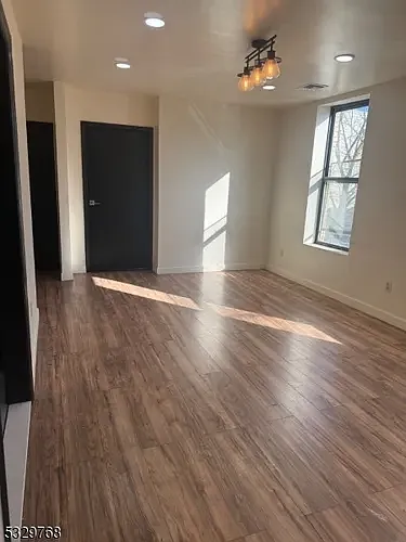 503 Market St #4A — Photo 2