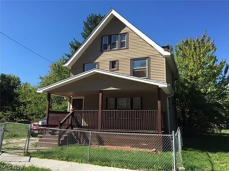 1st image of 1026 E 148th St