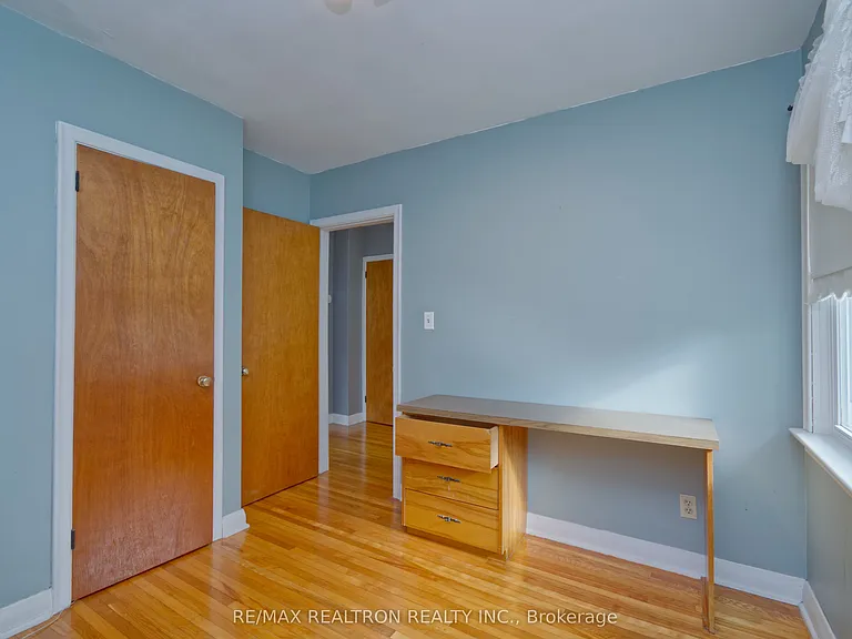 250 Meadow Rd — Photo 18