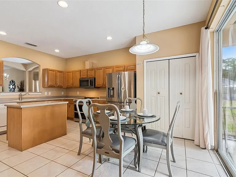 1162 Solana Cir — Photo 21