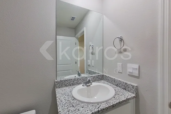 8584 SW 43rd Ter — Photo 7