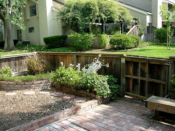 4th image of 6676 Copperwood Cir
