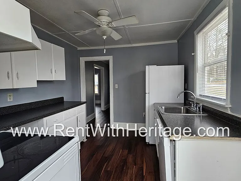 8657 Campbellton St — Photo 18