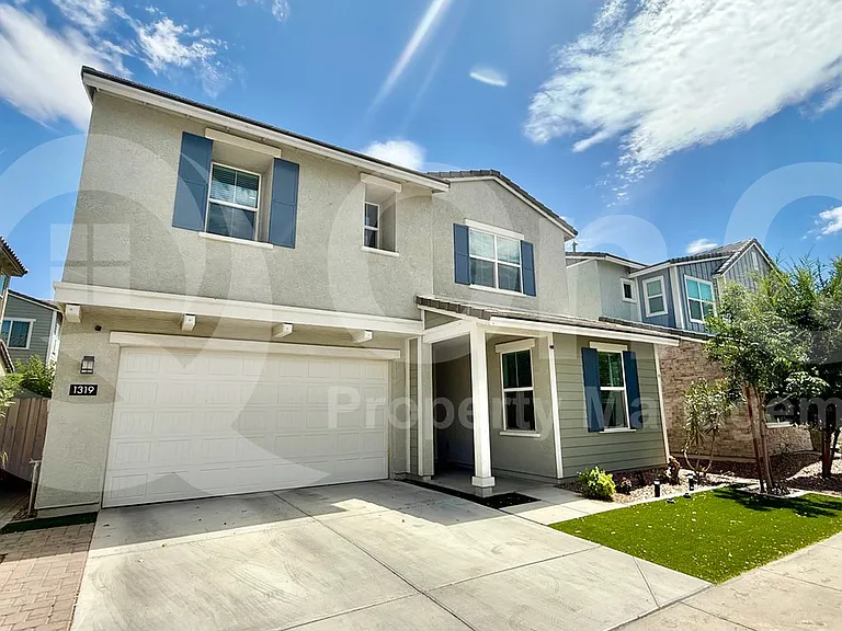 1319 W Javelina Dr — Photo 1
