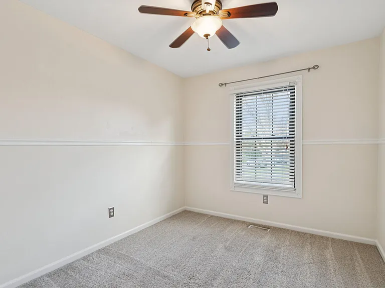 237 McIntosh Rd #82 — Photo 14