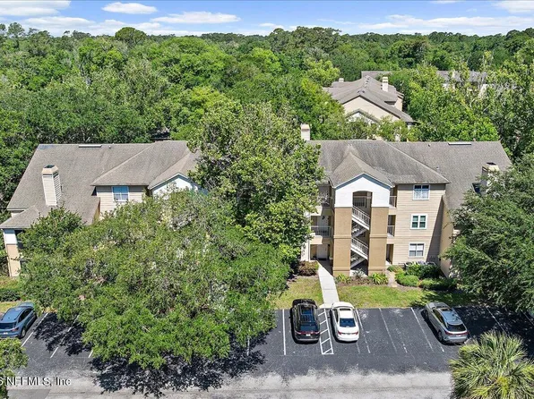 27 ARBOR CLUB Drive #318, Ponte Vedra Beach, FL 32082