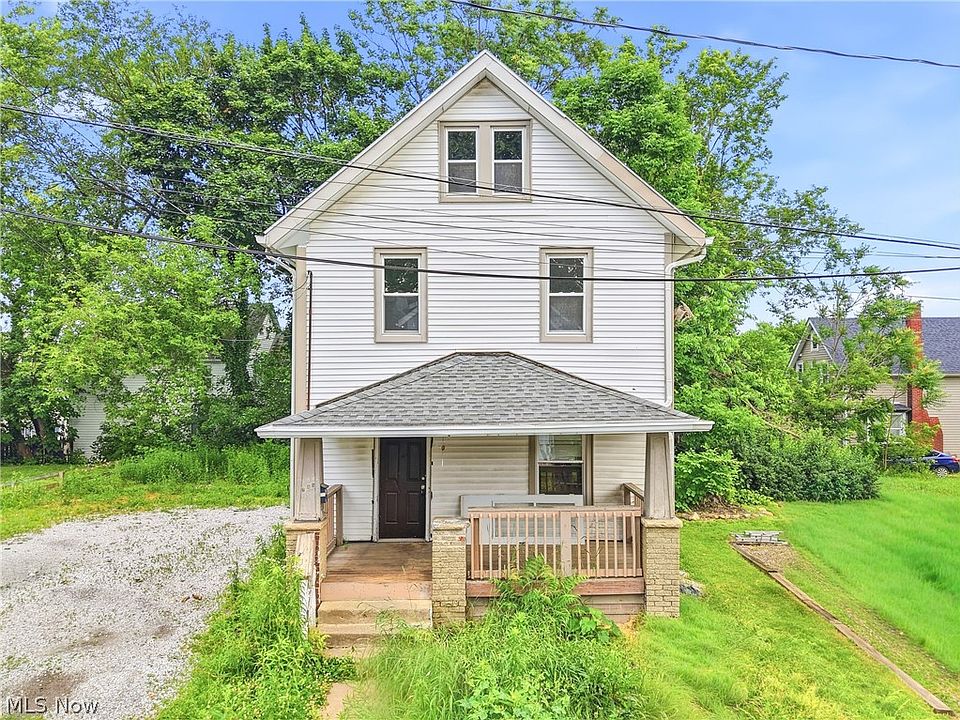 1st image of 285 Sumner Ct