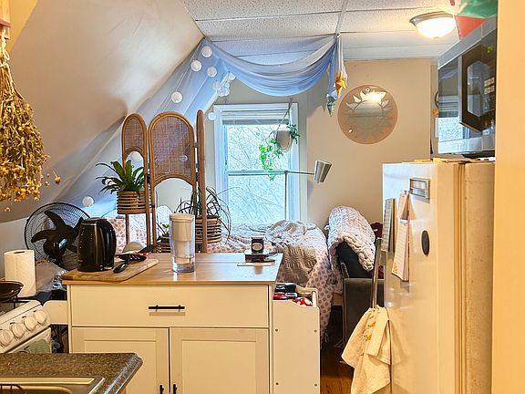 4th image of 1154 Madison Ave APT 12