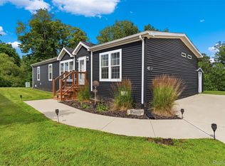 6450 Prince Blvd, Fenton, MI 48430