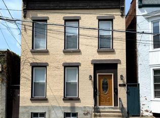 29 14th St, Troy, NY 12180