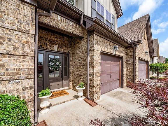 4th image of 1245 Hensfield Dr