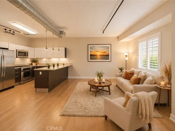 645 W 9th St, Los Angeles, CA 90015