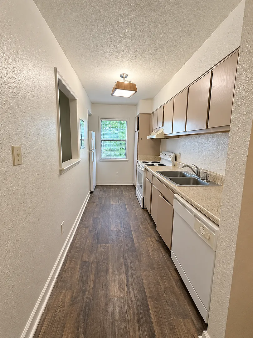 2518-202 Avent Ferry Road, Raleigh, NC 27606 — Photo 4