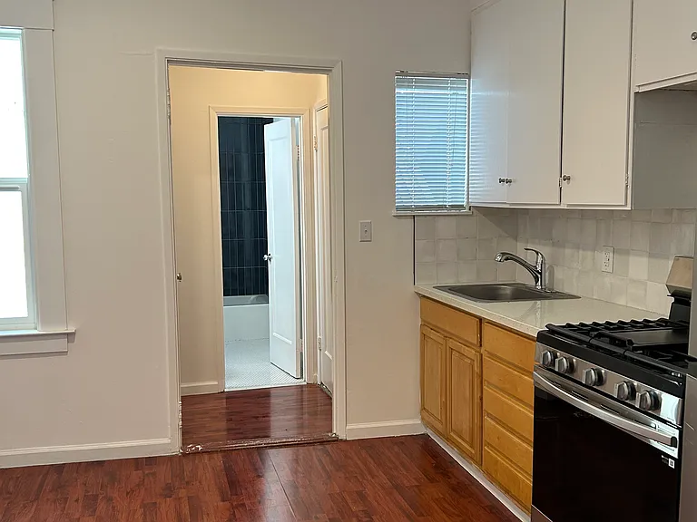 675 Clementina St — Photo 19