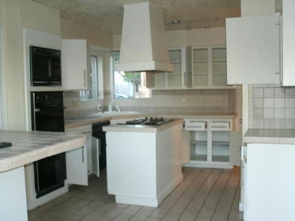 5th image of 12211 Shelwick Dr