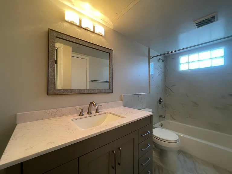 1502 Heights Blvd #9 — Photo 8