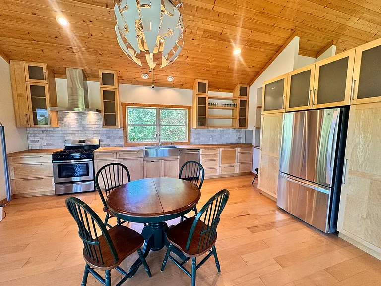 1826 Okra Blvd — Photo 2