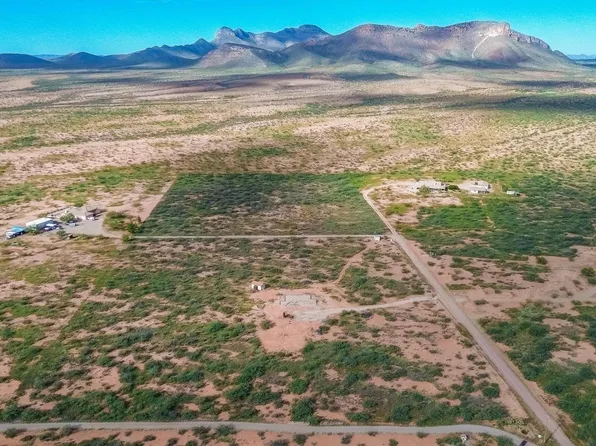 988 W El Rancho Blvd #B, Huachuca City, AZ 85616