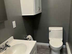 21-23 Collegeview Ave