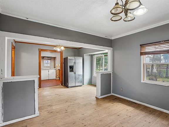 3rd image of 1311 Washington Ave