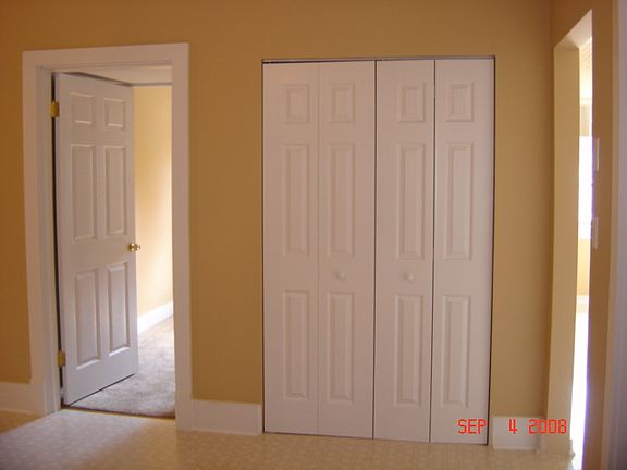 4th image of 1724 McClung Ave