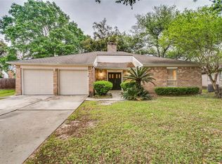 15207 Bratten Ln, Webster, TX 77598