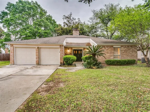 15207 Bratten Lane, Houston, TX 77598