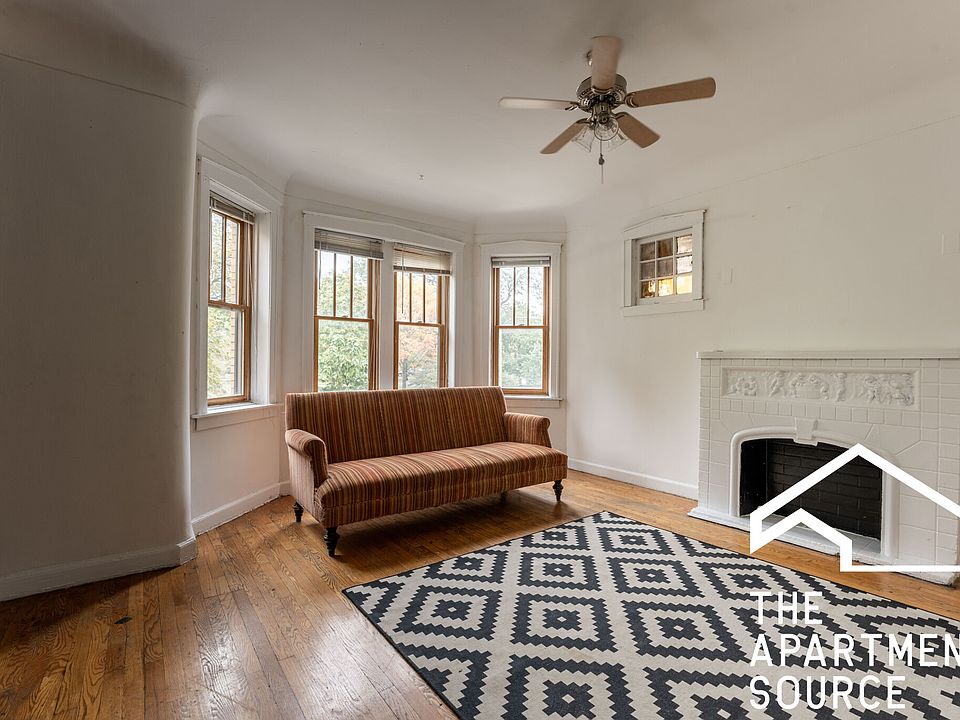 1st image of 2031 N Humboldt Blvd APT 1