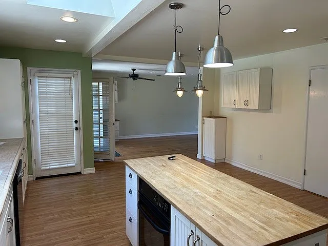 Building Photo - 417 Clubhouse Dr