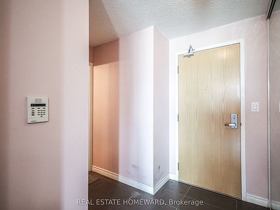 4th image of 88 Grangeway Ave #805