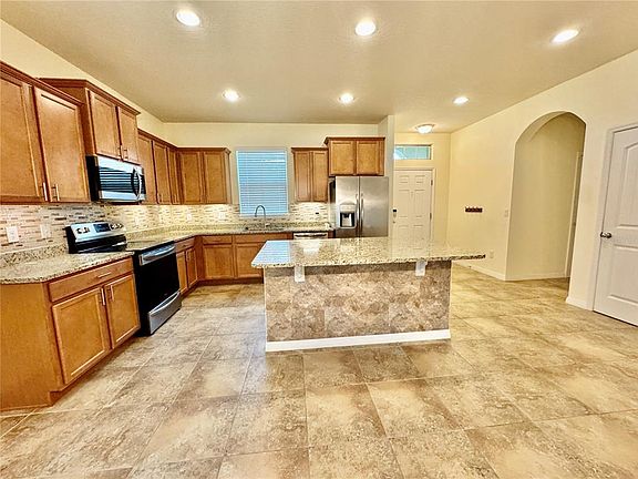 3rd image of 16131 Azure Key St