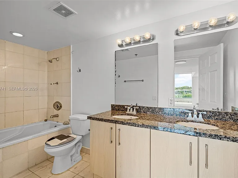 6362 Collins Ave #614 — Photo 16